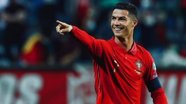 Cristiano Ronaldo becomes all-time highest goalscorer in international football with brace against Ireland